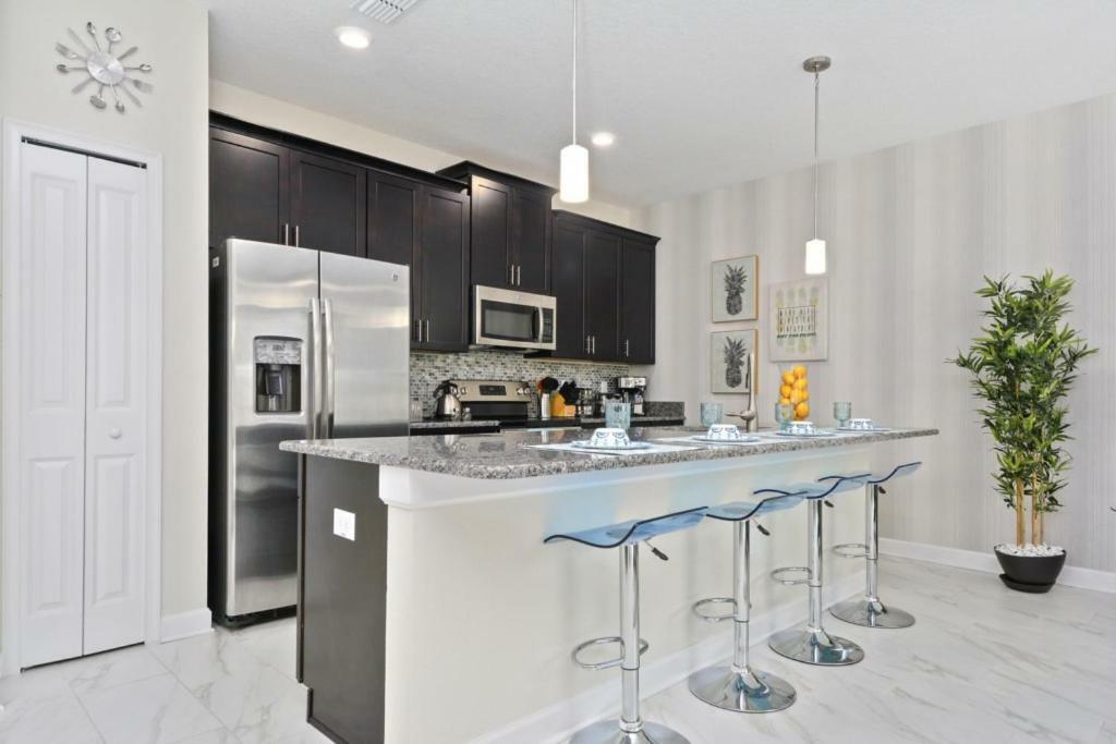 Super Nice Townhome Near Disney With Private Pool คิสซิมมี ภายนอก รูปภาพ