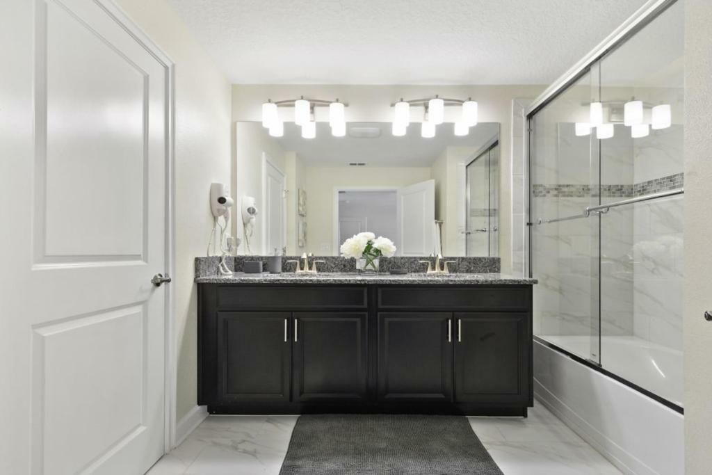 Super Nice Townhome Near Disney With Private Pool คิสซิมมี ภายนอก รูปภาพ